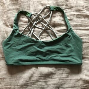 Lululemon Free to Be Bra